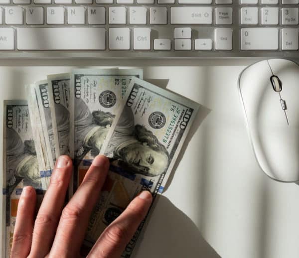 combien-rapporte-20000-euros-places