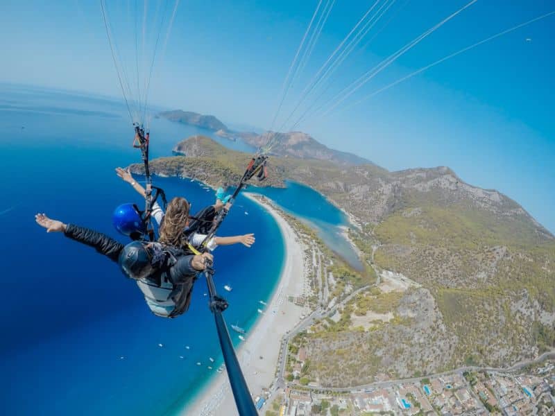Parachute jump. Paragliding experience