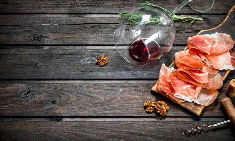 Comment choisir le bon vin de Bordeaux pour accompagner votre repas