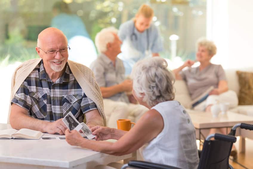 Maison partagée : un bon cadre pour la personne âgée ?