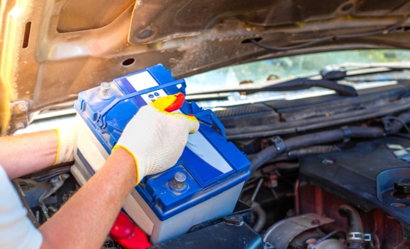 Diy Auto Maintenance : Comment Changer La Batterie De Votre Voiture