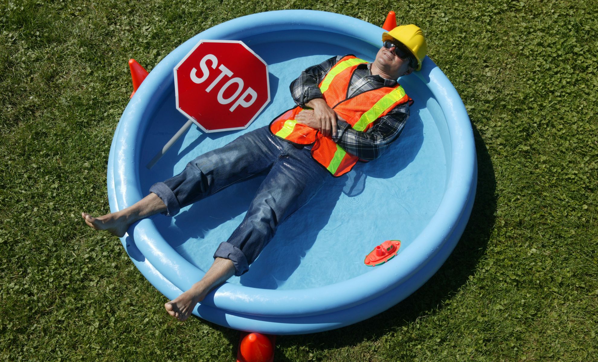 Canicule et travail : ce que vous devez absolument savoir pour protéger vos droits