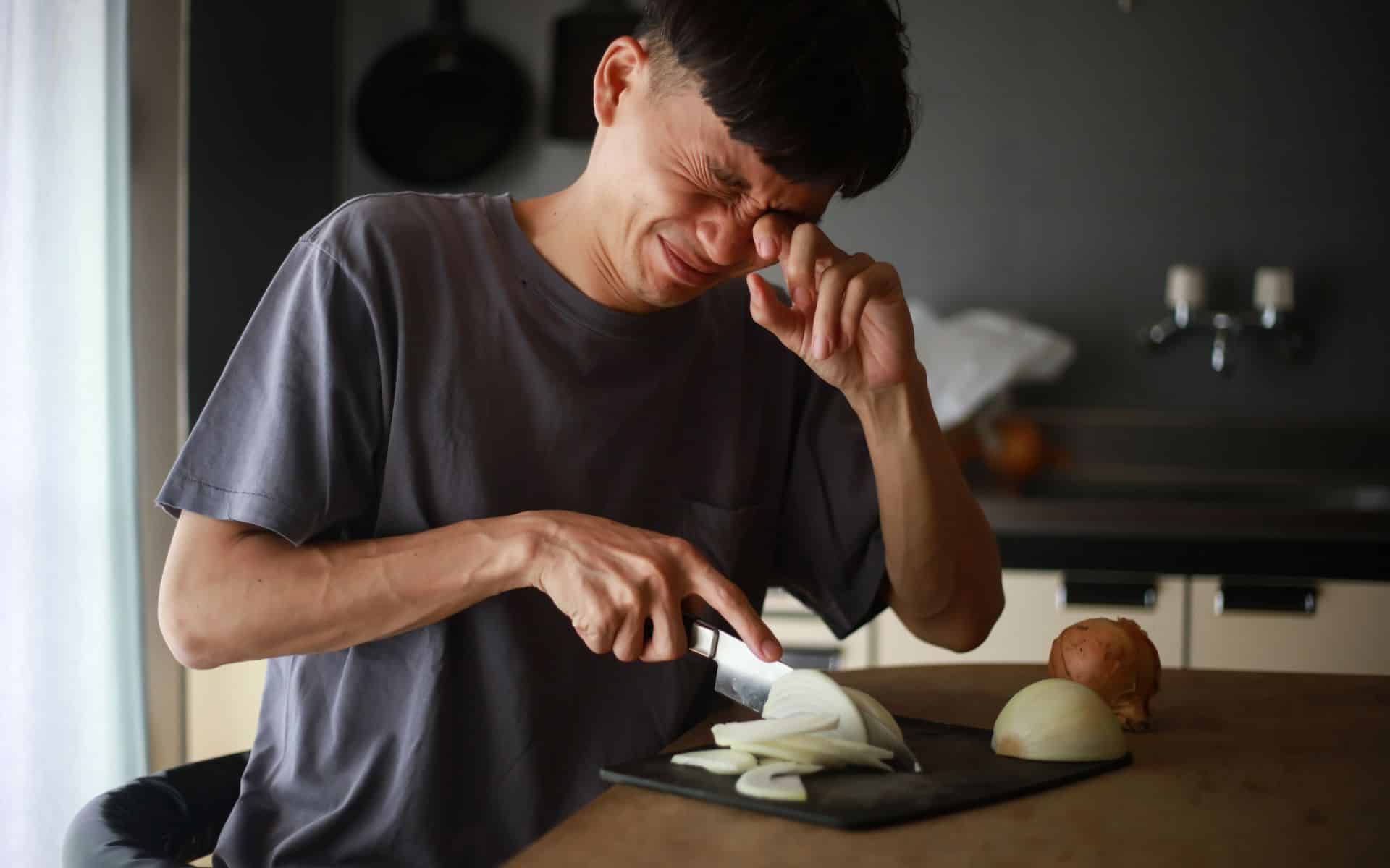 Pourquoi l'oignon nous fait pleurer ? La science répond !