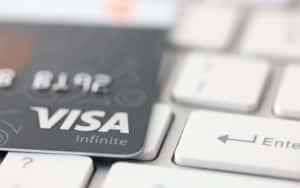 Frais en hausse : Visa et Mastercard risquent de plomber le commerce en ligne !