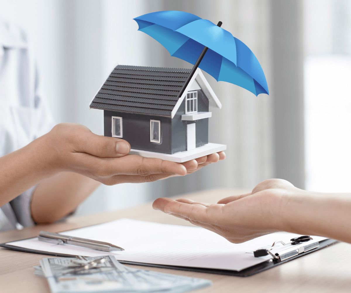 Une compagnie d'assurance habitation offre ses services à un client.