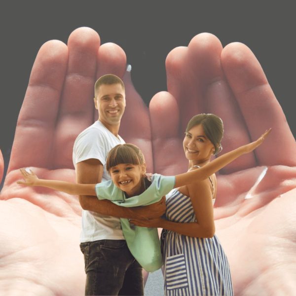 Une famille jouissante d'une assurance vie en toute quiétude.