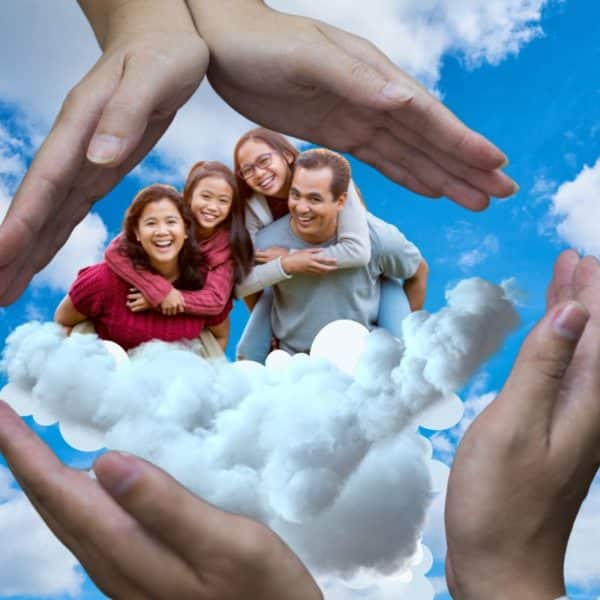 Une famille bien protégée par l'assurance pour les familles