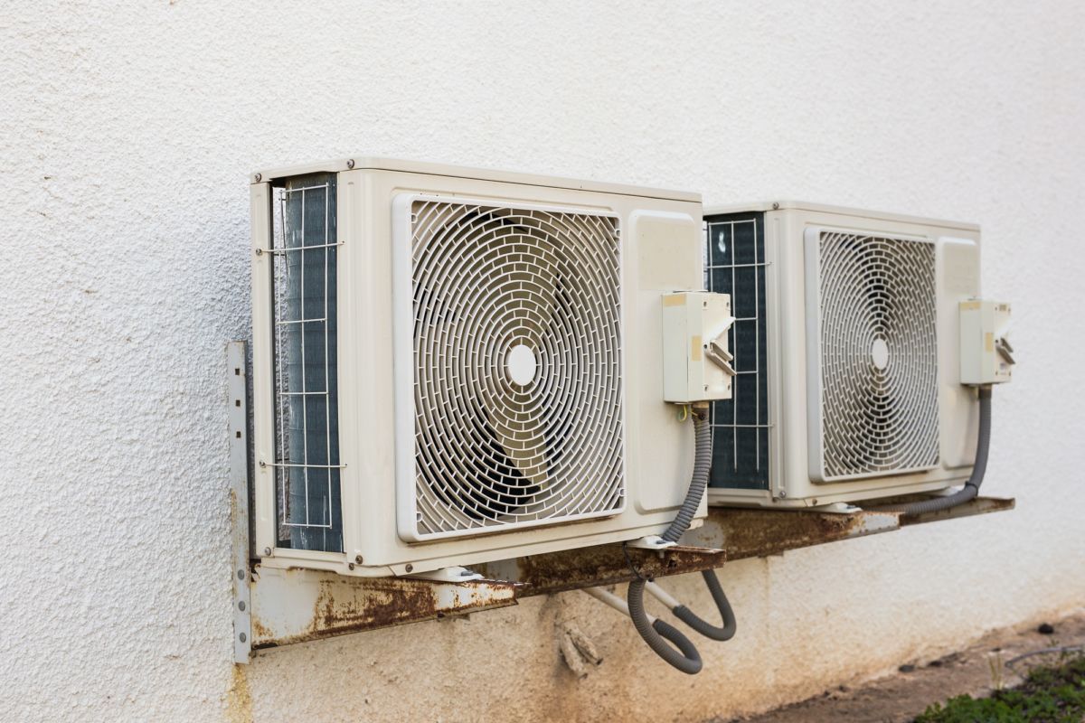 Un système de climatisation d'une maison.